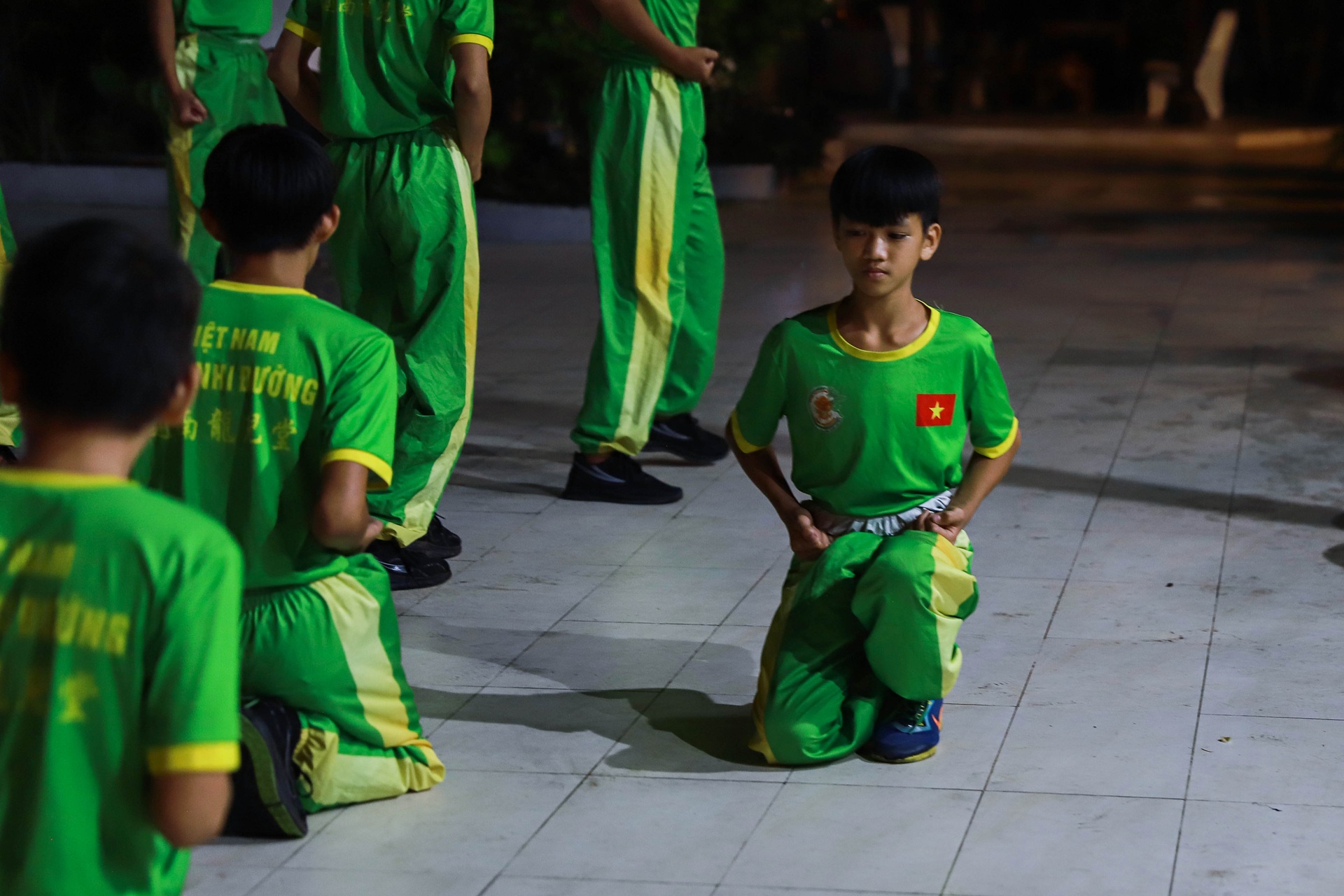 Chàng trai làm ba của hơn 200 đứa trẻ bụi đời - 8