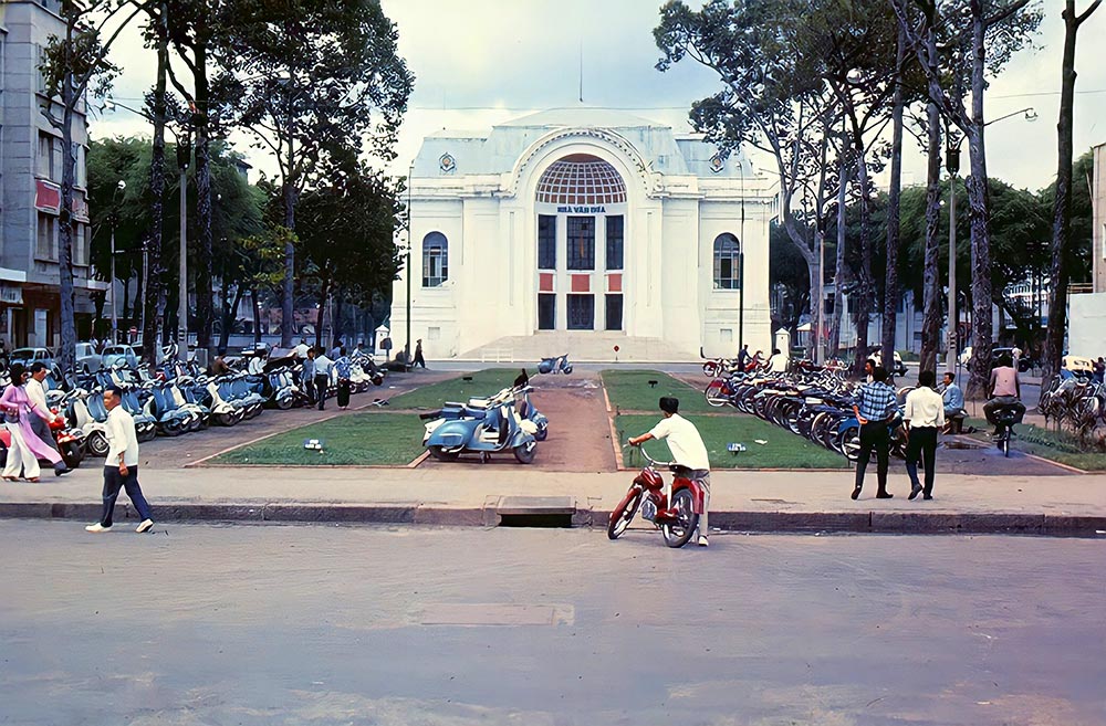 Nhà văn hóa năm 1964